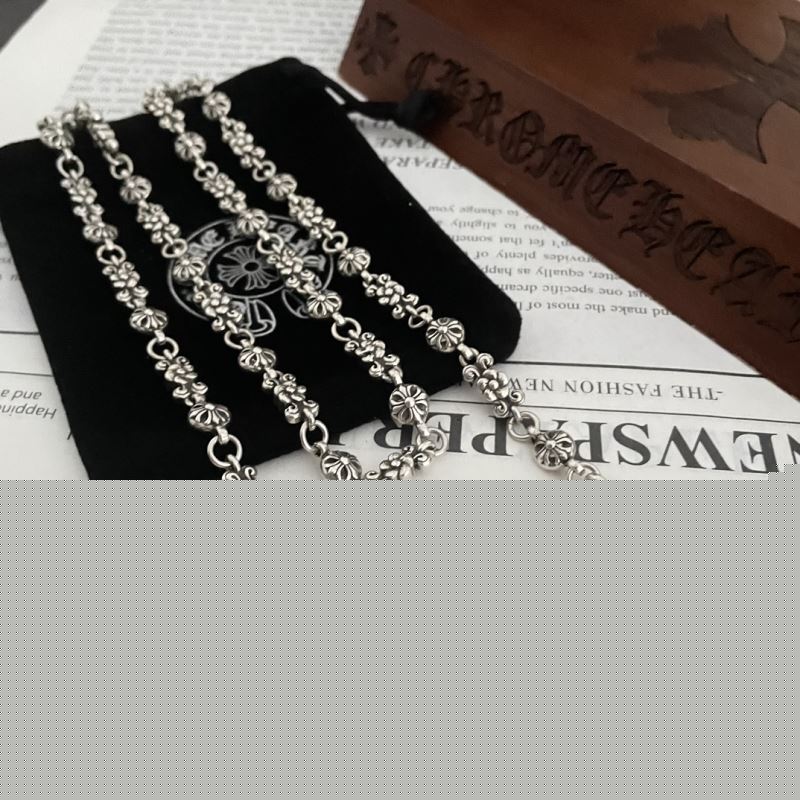 Ch**me He**ts necklaces